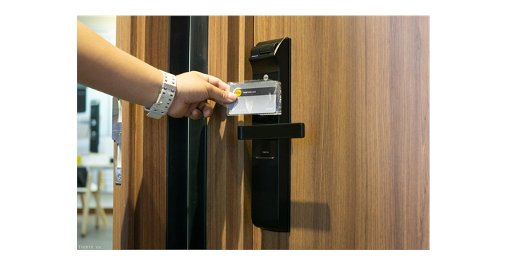 5 KHÓA ĐIỆN TỬ YALE ĐƯỢC ƯA CHUỘNG NHẤT