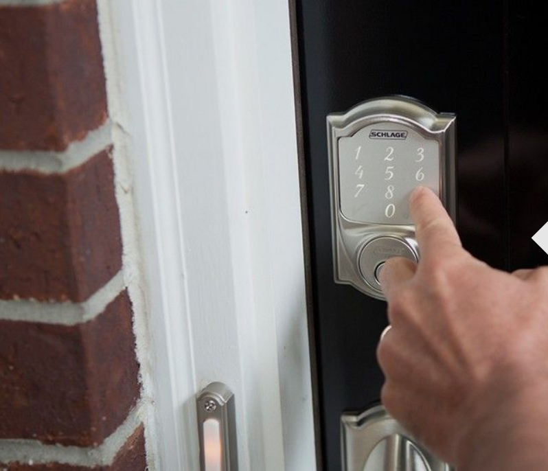 Khoá điện tử mã số Schlage Sense